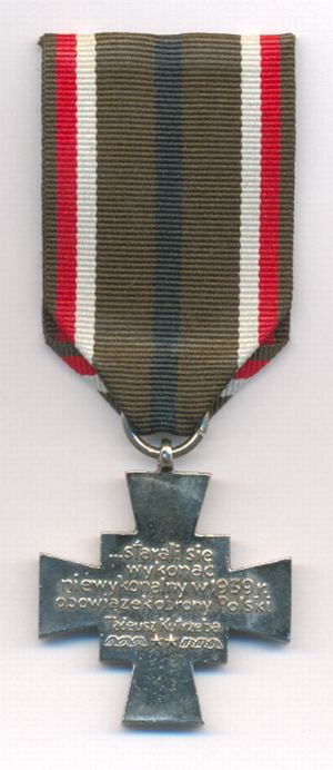 Projekt Krzy�a Za Bitw� Nad Bzur�, rewers - �r�d�o: Wikimedia Commons.