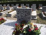 W�oc�awek, ul. Chopina, kwatera wojenna. Stan z dn. 03. 09. 2011 r. (fot. Zbigniew Adamas).