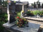 Oszkowice, mogi�a zbiorowa. Stan z dn. 24. 05. 2012 r. (fot. Zbigniew Adamas).