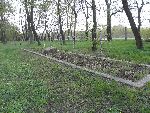 Nowy Dw�r Mazowiecki, ul. Bema, cmentarz wojenny. Stan z dn. 23 kwietnia 2010 r. (fot. Leszek Gach).