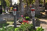 Brwin�w, ul. Powsta�c�w Warszawy, kwatera wojenna (fot. K. Bielawski / "Wirtualny Sztetl" - www.sztetl.org.pl).