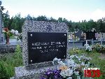 Be�ch�w, mogi�a indywidualna (2). Stan z dn. 25. 06. 2011 r. (fot. Tomasz Karolak).