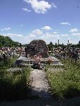 Aleksandr�w ��dzki, ul. Wojska Polskiego, mogi�a zbiorowa. Stan z dn. 04. 08. 2011 r. (fot. Zbigniew Adamas).