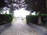 ��czyca, ul. Kaliska, kwatera wojenna. Stan z dn. 8 wrze�nia 2011 r. (fot. Zbigniew Adamas).