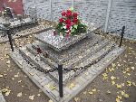 Stryk�w, ul. Legion�w, mogi�a zbiorowa. Stan z dn. 31. 10. 2011 r. (fot. Zbigniew Adamas).