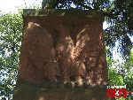 Grodzisk Mazowiecki, ul. Rado�ska, mogi�a zbiorowa. Stan z dn. 17. 08. 2011 r. (fot. Tomasz Karolak).