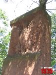 Grodzisk Mazowiecki, ul. Rado�ska, mogi�a zbiorowa. Stan z dn. 17. 08. 2011 r. (fot. Tomasz Karolak).
