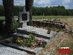 Mak�w, mogi�a zbiorowa. Stan z dn. 25. 06. 2011 r. (fot. Tomasz Karolak).