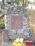 Dobrzyk�w, mogi�a zbiorowa. Stan z dn. 16. 10. 2011 r. (fot. Tomasz Karolak).