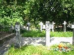 Gostynin, ul. Ostatnia, kwatera wojenna. Stan z dn. 09. 04. 2007 r. (fot. Rados�aw R�kawiecki / www.gostynin.org.pl).
