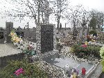 Chru�lin, mogi�a zbiorowa. Stan z dn. 07. 04. 2015 r. (fot. B�a�ej Kucharski).