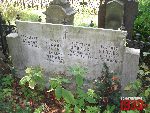 Warszawa, ul. M�ynarska, gr�b rodzinny (2). Stan z dn. 13 wrze�nia 2016 r. (fot. Tomasz Karolak).