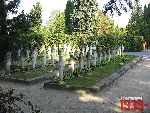 Warszawa, ul. �agiewnicka, kwatera wojenna. Stan z dn. 13 wrze�nia 2016 r. (fot. Tomasz Karolak).