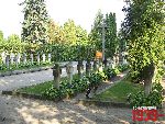 Warszawa, ul. �agiewnicka, kwatera wojenna. Stan z dn. 13 wrze�nia 2016 r. (fot. Tomasz Karolak).