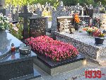 Warszawa, ul. Wa�brzyska, gr�b rodzinny (2). Stan z dn. 13 wrze�nia 2016 r. (fot. Tomasz Karolak).