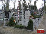 Wyszogr�d, ul. Niepodleg�o�ci, mogi�a zbiorowa (fot. T. Karolak).