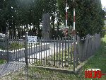 Zabor�w, kwatera wojenna. Stan z dn. 31. 08. 2011 r. (fot. Tomasz Karolak).