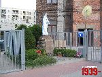 Pruszk�w, ul. O��wkowa, tablica pami�tkowa. Stan z dn. 28. 06. 2012 r. (fot. Tomasz Karolak).