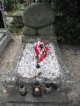 Gieczno, ul. G��wna, pomnik. Stan z dn. 12. 09. 2012 r. (fot. Zbigniew Adamas).