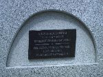 Nowy Dunin�w, Gr�b-Obelisk ku Czci Walcz�cych o Woln� Polsk�. Stan z dn. 05. 08. 2008 r. (fot. Zbigniew Adamas).