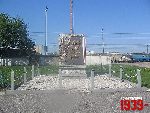 W�oc�awek, ul. Okrzei, pomnik. Stan z dn. 30. 04. 2012 r. (fot. Tomasz Karolak).