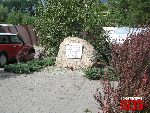 Grodzisk Mazowiecki, ul. �yrardowska, pomnik. Stan z dn. 06. 09. 2012 r. (fot. Tomasz Karolak).