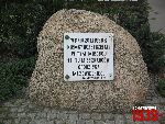 Grodzisk Mazowiecki, ul. �yrardowska, pomnik. Stan z dn. 06. 09. 2012 r. (fot. Tomasz Karolak).