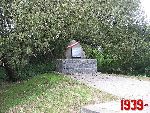 Brwin�w, ul. Powsta�c�w Warszawy, pomnik. Stan z dn. 06. 09. 2012 r. (fot. Tomasz Karolak).