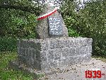 Brwin�w, ul. Powsta�c�w Warszawy, pomnik. Stan z dn. 06. 09. 2012 r. (fot. Tomasz Karolak).