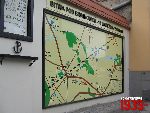 Brwin�w, Rynek, tablica - mapa. Stan z dn. 06. 09. 2012 r. (fot. Tomasz Karolak).