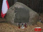 �omianki, Kamie� U�an�w Jaz�owieckich. Stan z dn. 04. 12. 2011 r. (fot. Tomasz Karolak).