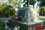 Sochaczew - Boryszew, ul. Sobieskiego, miejsce pami�ci (fot. T. Karolak)